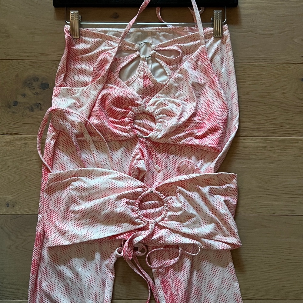 Coral Optical Illusion Patterned Lounge Set